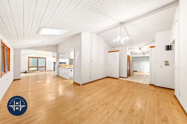 Photo - 15685 Brojan Dr