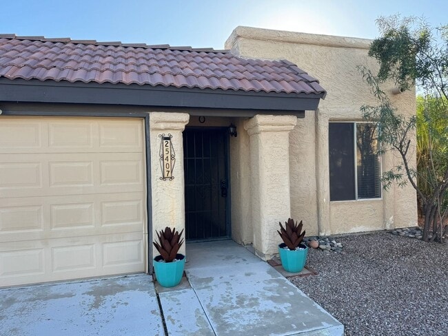 Photo - Unfurnished 2-bedroom 2 bath home in Sun Lakes 55 + community!