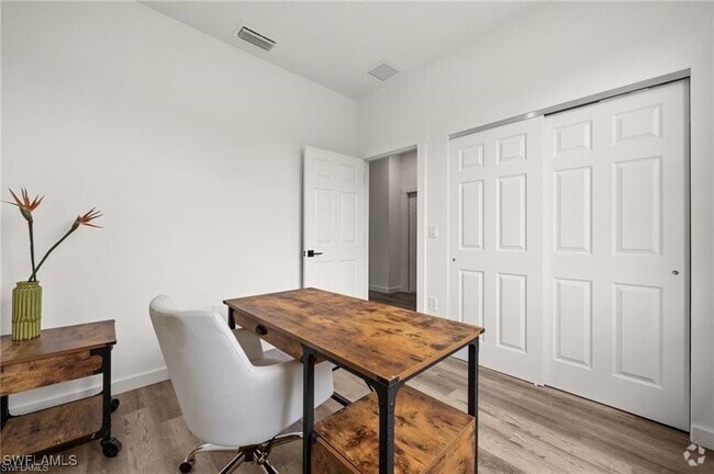 Building Photo - 4730 30th St SW Rental
