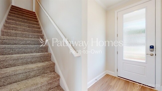 Photo - 121 N Sina St