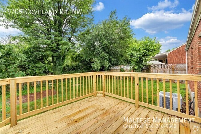Building Photo - 1709 Coveland Dr NW Rental