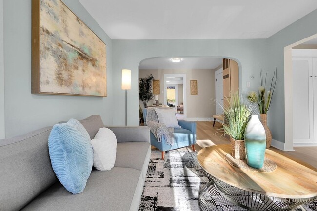 Photo - 2Bd/1Ba Seattle House