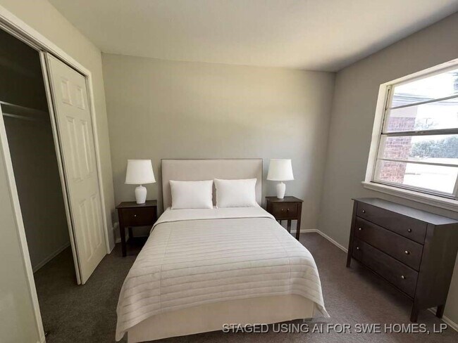 Photo - 5431 45th St