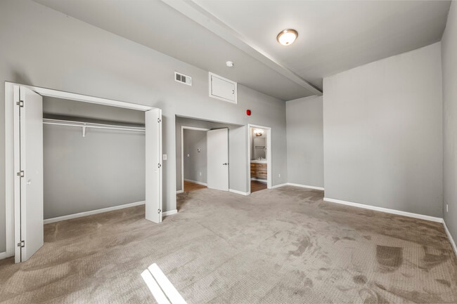 Photo - 404 Webster St Unidad 5