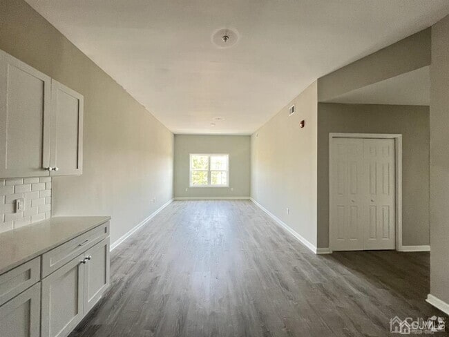 Building Photo - 3 Old Trenton Rd Unit 9 Rental