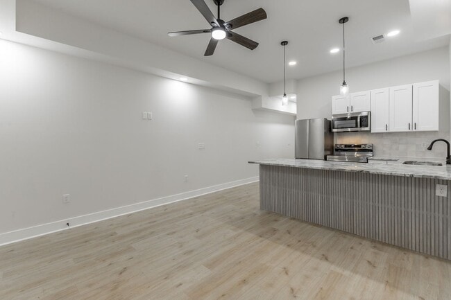 Photo - 1124 Garfield St Unit B