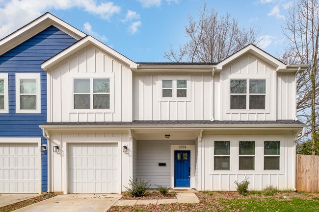 Building Photo - 2703 Wells St