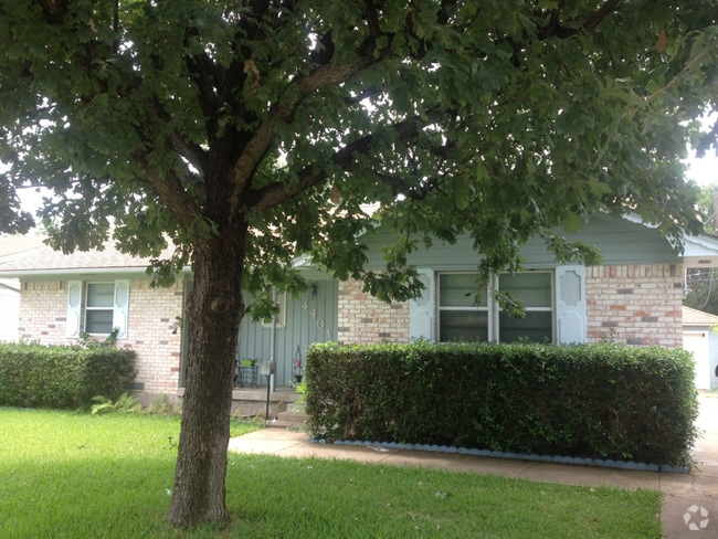 Building Photo - 4401 Astor Rd Rental