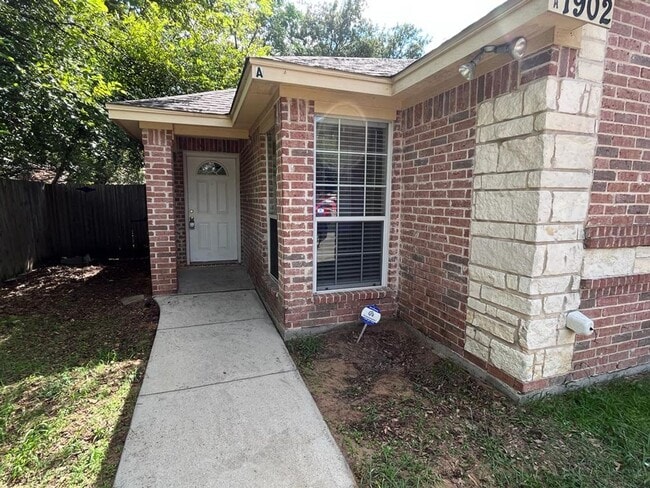 Photo - 1902 W Sanford St Unit A