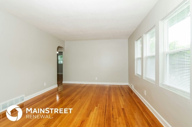 Photo - 3005 Rockford Ln