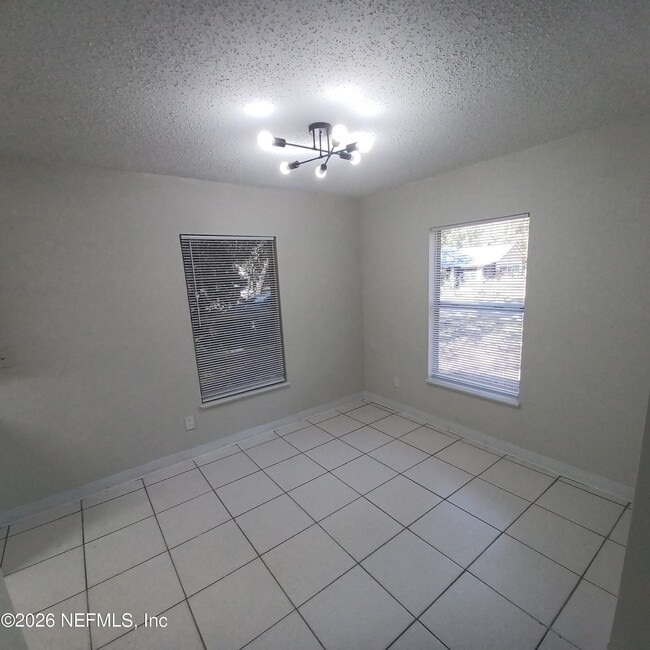 Photo - 253 Stillwell Ave