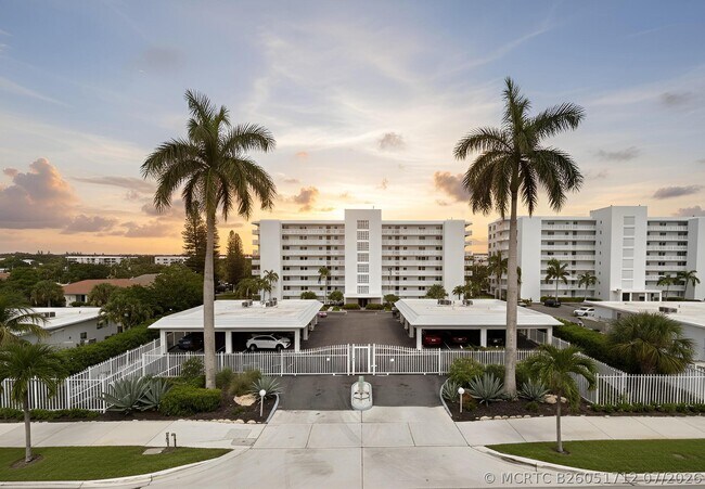 501 Lake Shore Dr Unidad 206