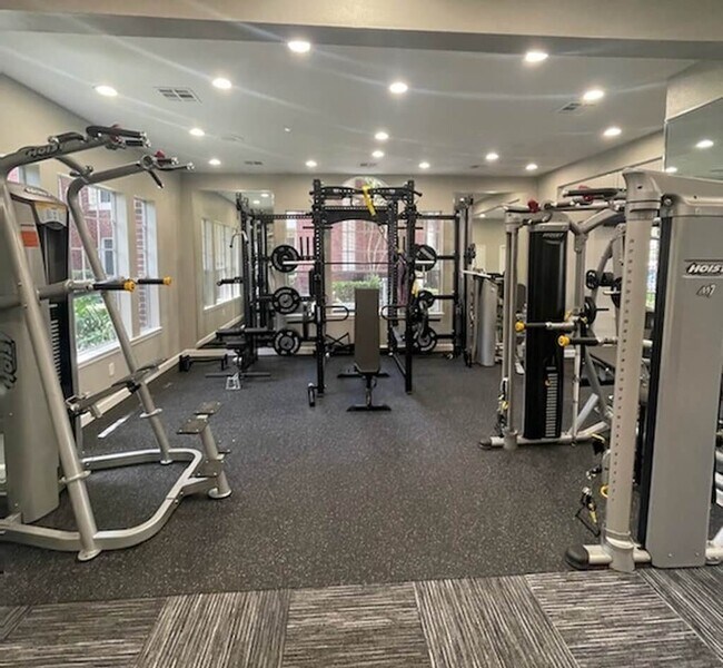 The Verandah at LakePointe Apartments For Rent in Humble, TX