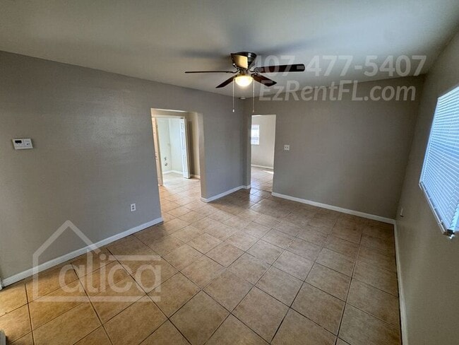 Photo - 209 S Parsons Ave