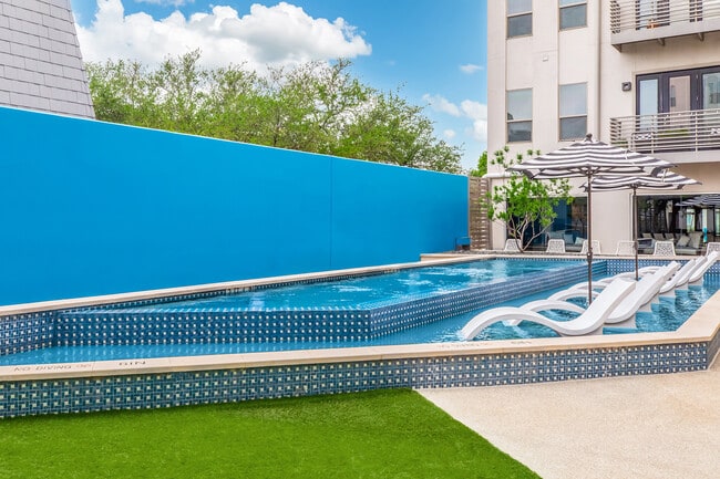Building Photo - Bandera at Preston Hollow Rental
