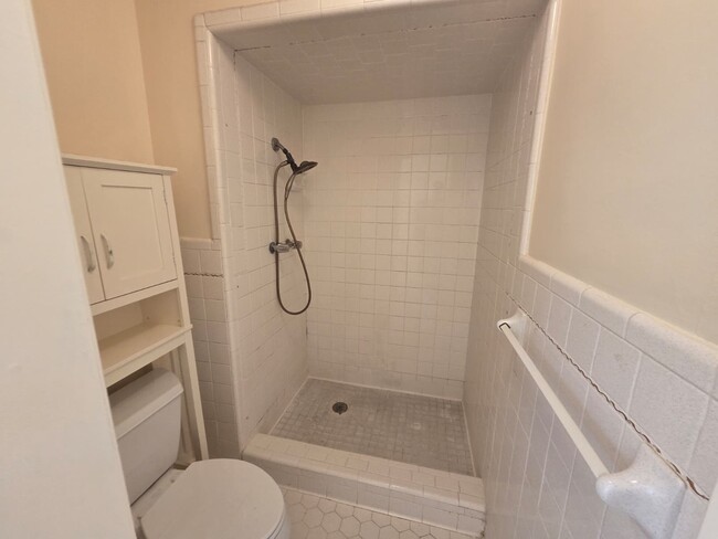 Photo - 5911 Lake Trace Cir