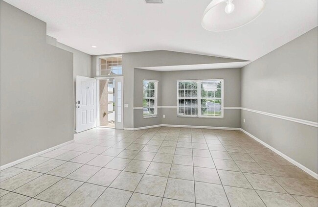 30237 Glenham Ct