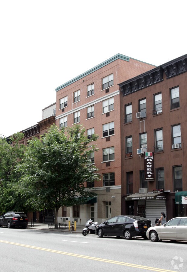 Photo - Flora Vista Apartments