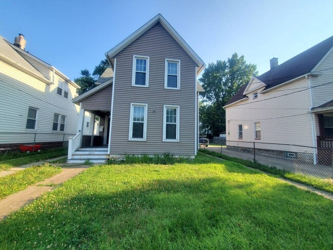 Building Photo - 2010 Forestdale Ave Unit 2010 Forestdale Ave - DN