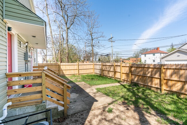 Photo - 1098 E 22nd Ave