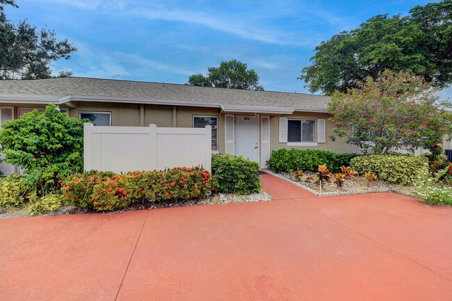 Photo - 18756 Schooner Dr