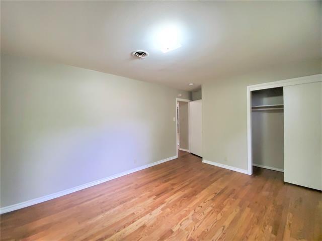 Photo - 2115 Glenwood Ln