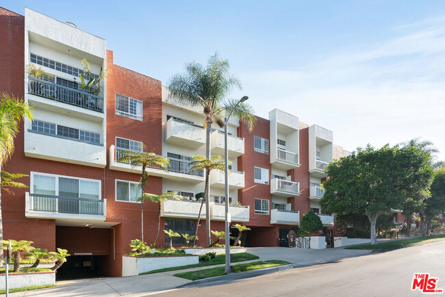 Photo - 10650 Kinnard Ave Condominio Unidad 302