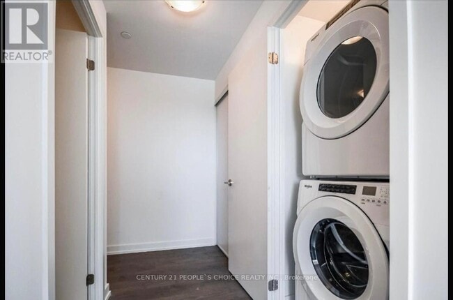 Photo - 55 Duke St W Unit 1008