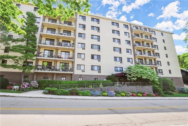 108 Sagamore Rd 6H  