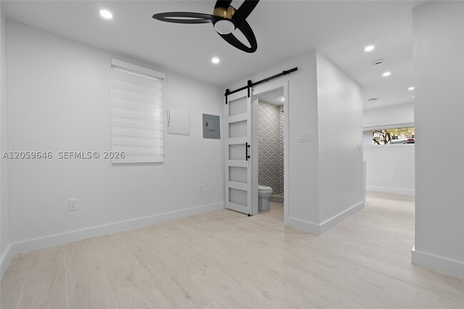129 SW 9th Ave