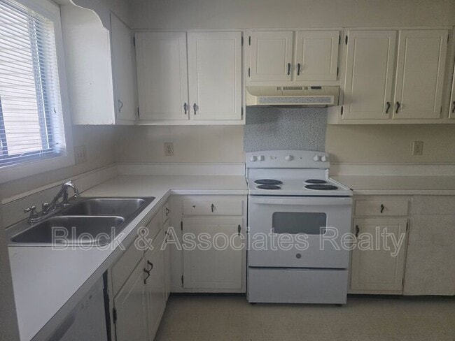 Photo - 1708 N Hamilton St Unit Apt E