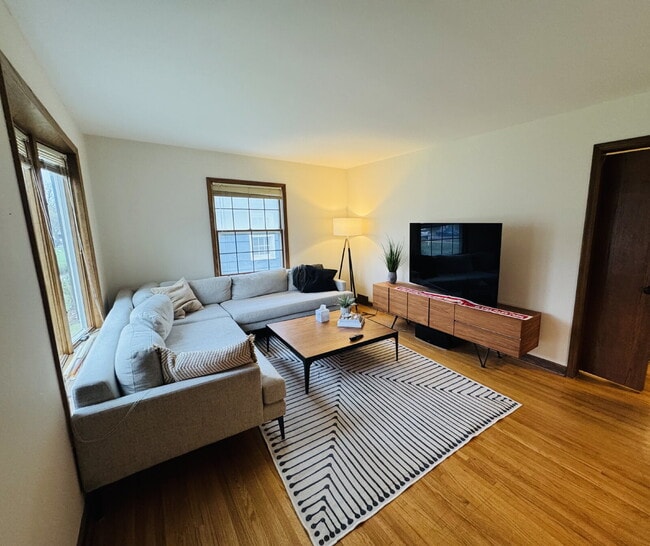 Photo - 6012 Logan Ave S