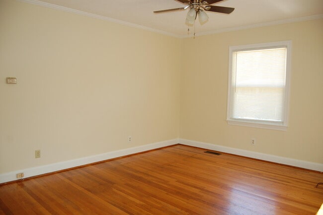 Photo - 4 Erskine Ln