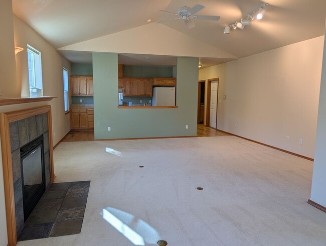 Photo - 2519 Stonebridge Way