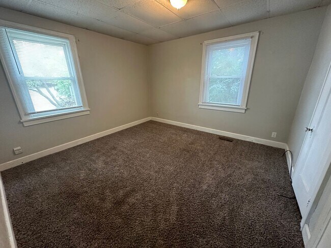 Photo - PRELEASING for AUGUST! Spacious 4-Bedroom Home Within Walking Distance to Ball State