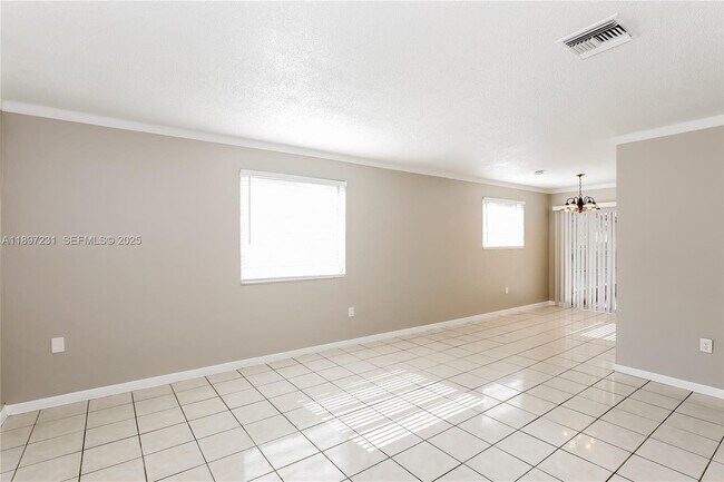 381 NE 164th St