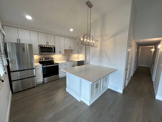 Photo - 1726 Summit St Unit 1728
