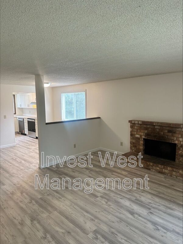 Photo - 14017 NE Keyes Ct