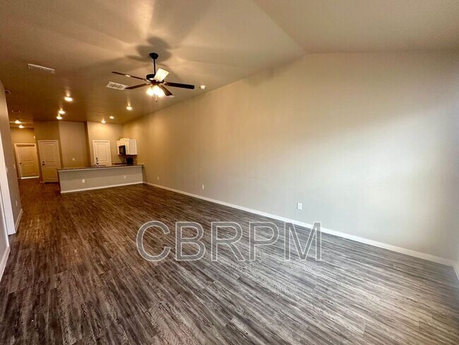 Photo - 2110 N Avenue J