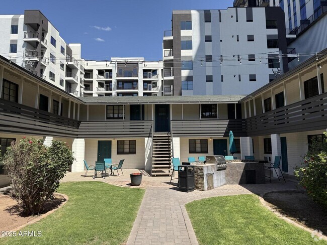 Building Photo - 825 N 2nd Ave Unit 19 Rental