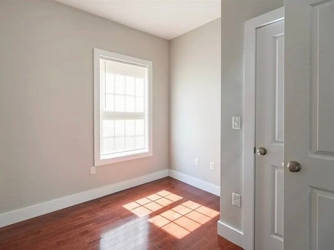 Photo - 33 Covington St Unit 3