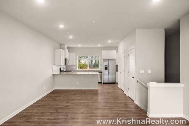 Photo - Lovely 3 BR | 2.5 BA Townhome | Hillsboro | Minutes from Orenco Station | Excellent Location!