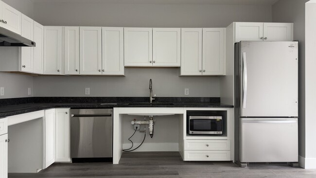 Photo - 251 Sladen St Unidad 105