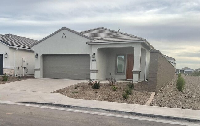 Building Photo - 3375 W Stanton Ave