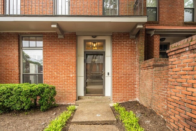 Photo - 1707 Belvedere Ct