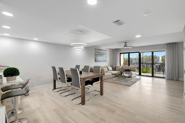 Photo - 210 Captains Walk Unit 715