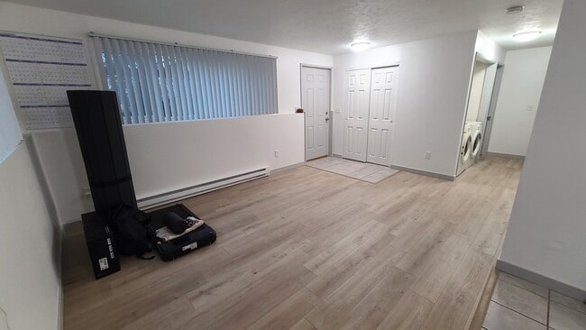 Photo - 2404 N Hamilton St Unit 2 - Lower