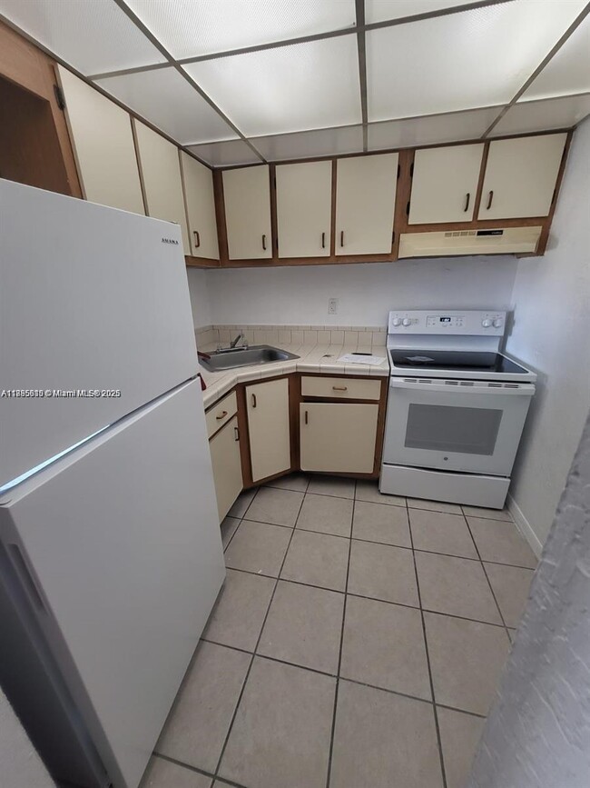 Photo - 801 NW 47th Ave Unidad 808W