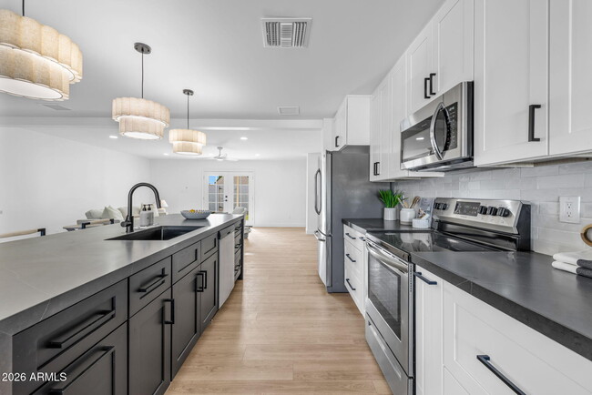 Photo - 7415 E Holly St