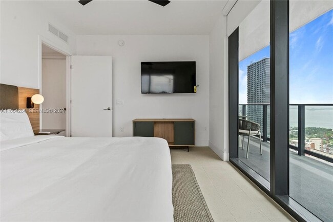 Photo - 601 NE 1st Ave Unit 2905